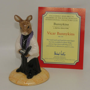 db254-royal-doulton-bunnykins-vicar