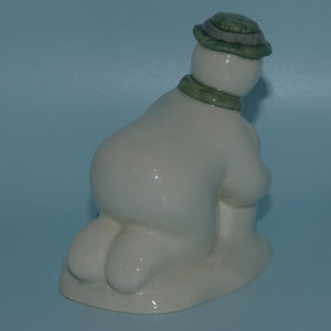 ds23-royal-doulton-snowman-figure-building-the-snowman