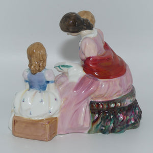 HN2059 Royal Doulton figurine Bedtime Story | Pretty Ladies Figures