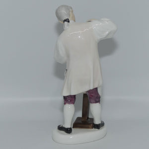HN2239 Royal Doulton figurine Wigmaker of Williamsburg  