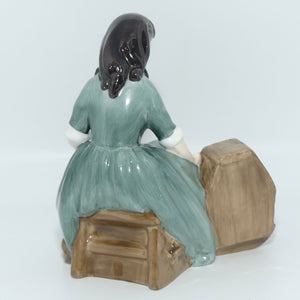 HN2246 Royal Doulton figure Cradle Song