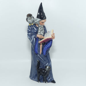 HN2877 Royal Doulton figure The Wizard | later stamp