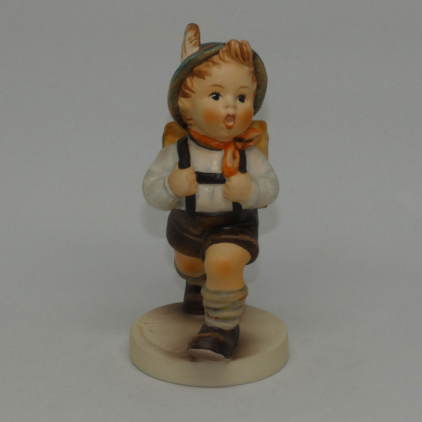  Hummel Figurine School Boy 82/2/0 TMK 7: Collectible Figurines:  Home & Kitchen