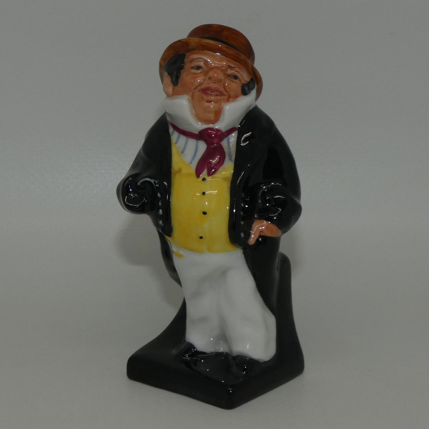 M77 Royal Doulton figure Captain Cuttle | Miniature Dickens Figurines ...