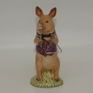 pp07-beswick-pig-prom-james-the-triangle-player
