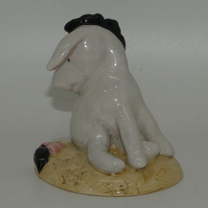 royal-doulton-winnie-the-pooh-wp7-eeyores-tail