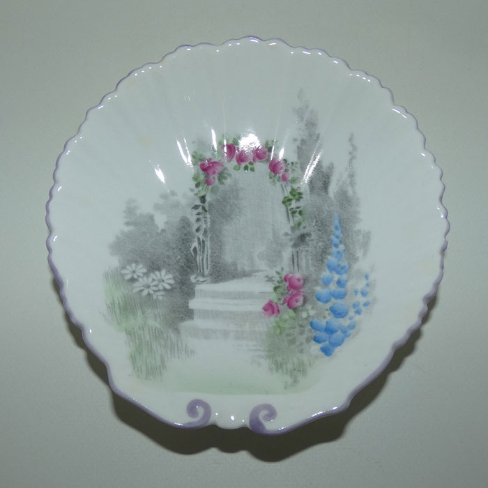 Shelley Archway of Roses shell shape pin dish