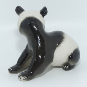 lomonosov-russia-baby-panda-figure-1