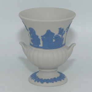 wedgwood-jasper-blue-on-white-campagna-vase-2