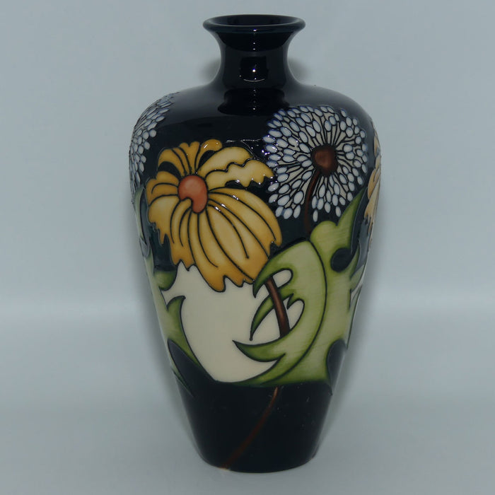 Moorcroft Daisy May 72/6 vase