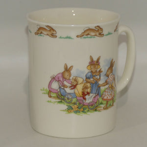 royal-doulton-bunnykins-playing-with-dolls-and-prams-malvern-beaker
