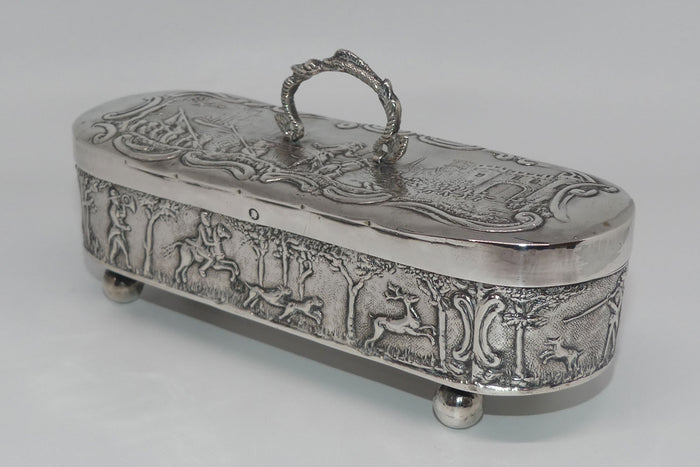 Netherlands 833 Silver oval shape trinket box | Superbly decorated