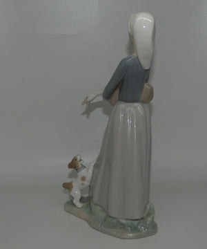 lladro-figure-girl-with-goose-and-dog