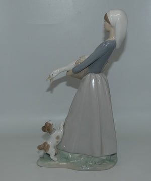 lladro-figure-girl-with-goose-and-dog