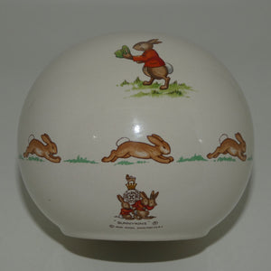 royal-doulton-bunnykins-money-ball-engine-driver-holding-hat