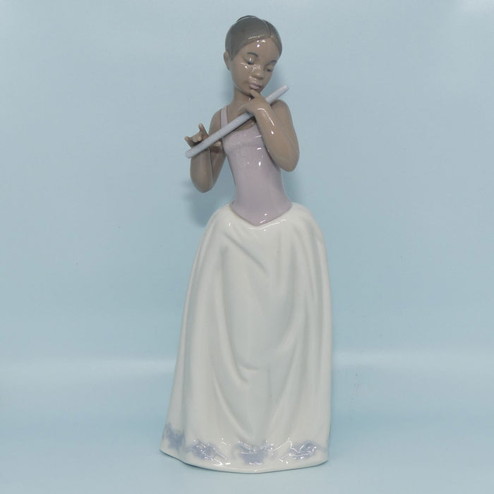 Nao by Lladro figure Notes on the Wind #1339