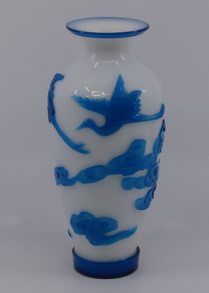 peking-glass-vase-blue-over-milk-glass-qing-dynasty