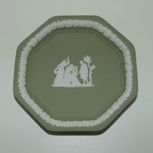 wedgwood-jasper-white-on-sage-green-maidens-and-cage-octagonal-tray-2