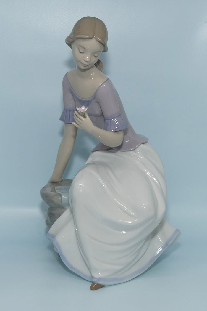 Nao by Lladro figure Spring Reflections #1392