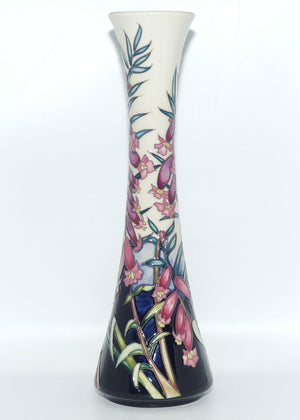 Moorcroft Pottery | Vanguard 365/12 vase | Australian Design