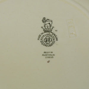 royal-doulton-dickens-sam-weller-mrs-bardell-low-relief-plate-d5833