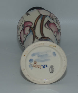 moorcroft-wild-cyclamen-93-8-vase