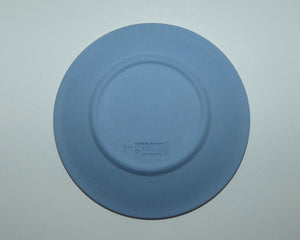 wedgwood-jasper-white-on-pale-blue-zephyr-tiny-plate-7-5cm
